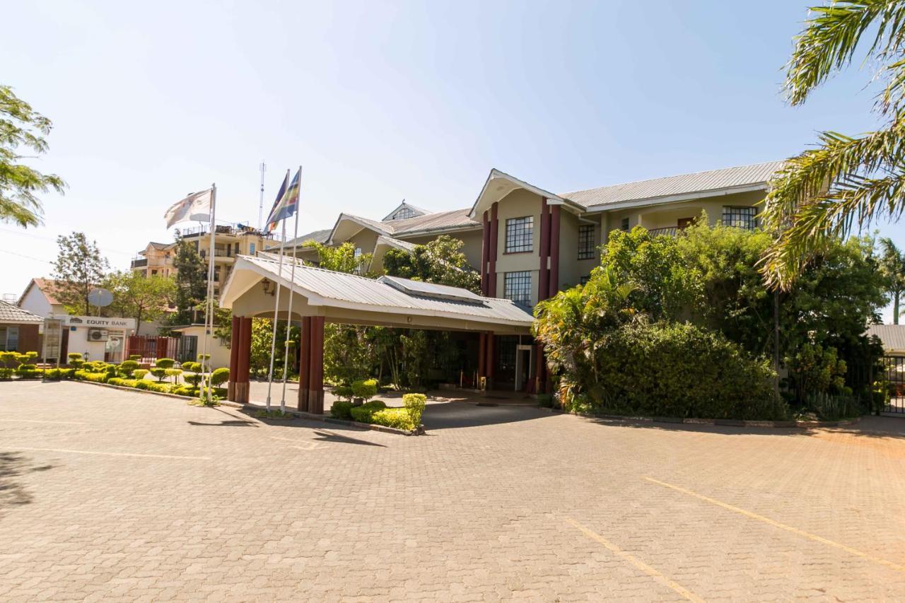 Fahari Gardens Hotel Nairobi Bagian luar foto